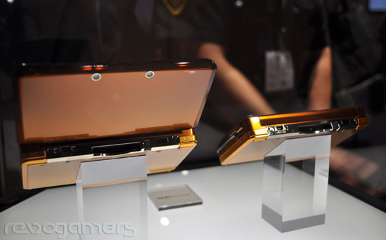 Nintendo 3DS - colores, base, cartuchos y estuches Nintendo 3DS - colores, base, cartuchos y estuches