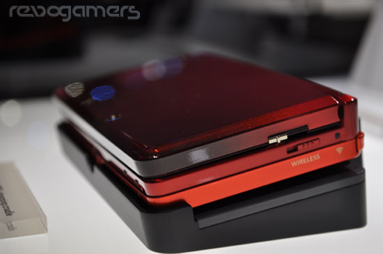 Nintendo 3DS - colores, base, cartuchos y estuches Nintendo 3DS - colores, base, cartuchos y estuches