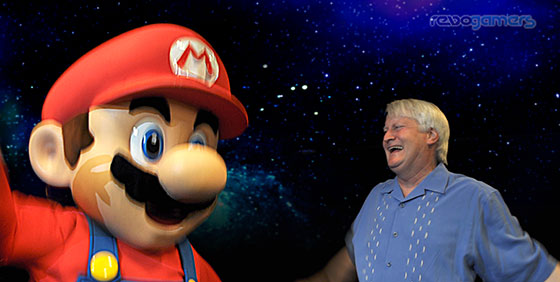 Mario y Charles Martinet presentando Super Mario Galaxy 2 en Madrid
